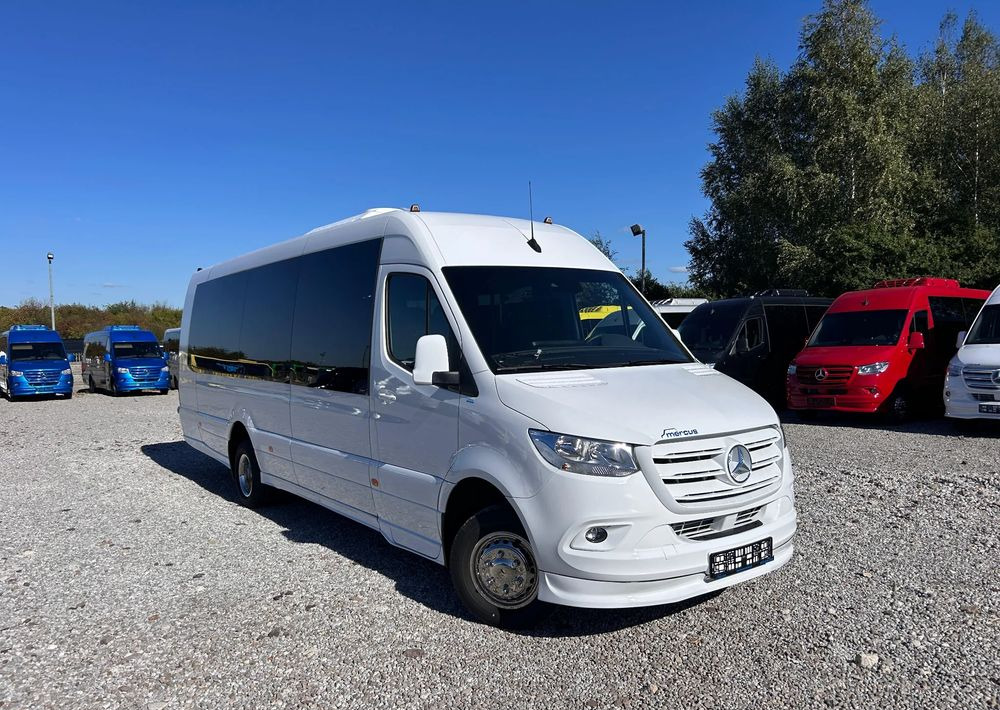 Mercedes-Benz Sprinter 519 - Minibussi, Pikkubussi: kuva Mercedes-Benz Sprinter 519 - Minibussi, Pikkubussi Mercedes-Benz Sprinter 519 - Minibussi, Pikkubussi: kuva Mercedes-Benz Sprinter 519 - Minibussi, Pikkubussi