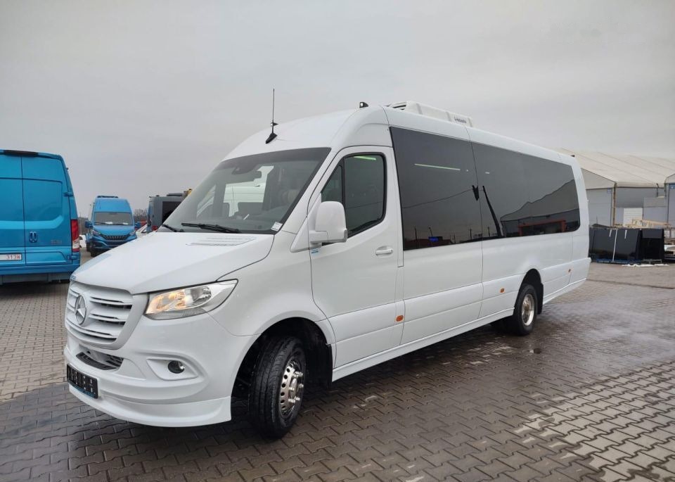 Mercedes-Benz Sprinter 519 - Minibussi, Pikkubussi: kuva Mercedes-Benz Sprinter 519 - Minibussi, Pikkubussi Mercedes-Benz Sprinter 519 - Minibussi, Pikkubussi: kuva Mercedes-Benz Sprinter 519 - Minibussi, Pikkubussi