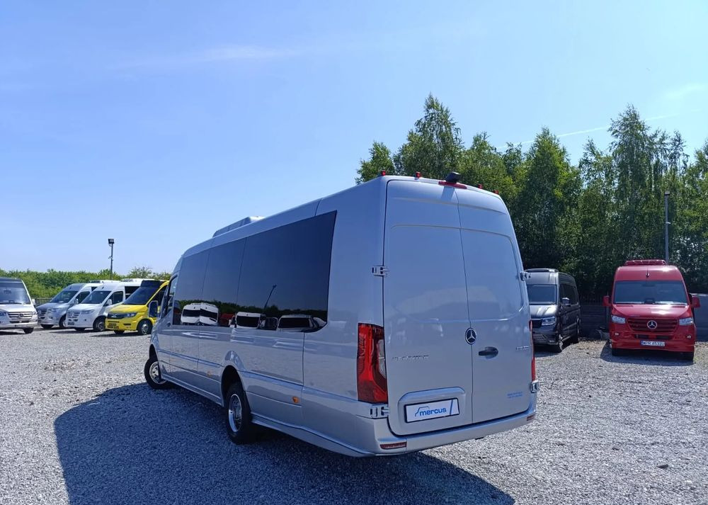 Mercedes-Benz Sprinter 519 - Minibussi, Pikkubussi: kuva Mercedes-Benz Sprinter 519 - Minibussi, Pikkubussi Mercedes-Benz Sprinter 519 - Minibussi, Pikkubussi: kuva Mercedes-Benz Sprinter 519 - Minibussi, Pikkubussi