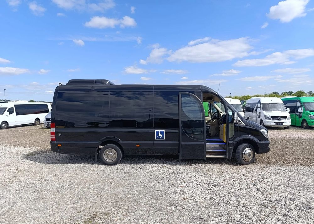 Mercedes-Benz Sprinter 519 - Minibussi, Pikkubussi: kuva Mercedes-Benz Sprinter 519 - Minibussi, Pikkubussi Mercedes-Benz Sprinter 519 - Minibussi, Pikkubussi: kuva Mercedes-Benz Sprinter 519 - Minibussi, Pikkubussi