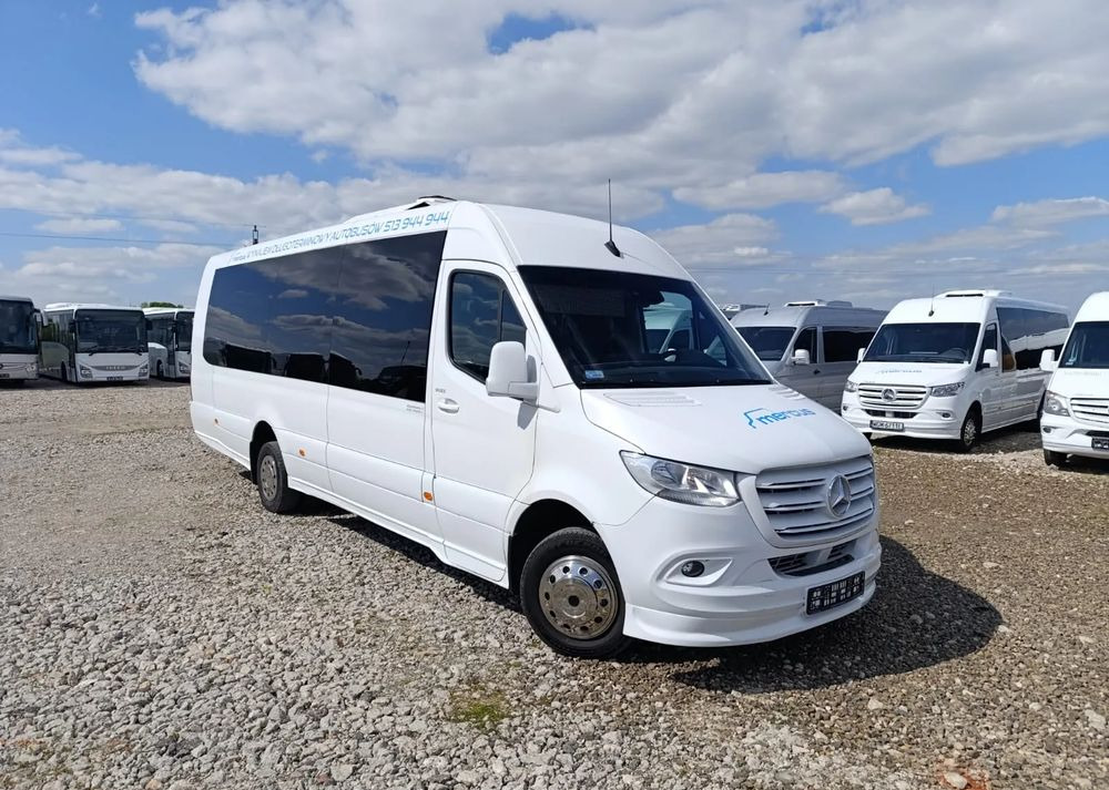 Mercedes-Benz Sprinter 519 - Minibussi, Pikkubussi: kuva Mercedes-Benz Sprinter 519 - Minibussi, Pikkubussi Mercedes-Benz Sprinter 519 - Minibussi, Pikkubussi: kuva Mercedes-Benz Sprinter 519 - Minibussi, Pikkubussi