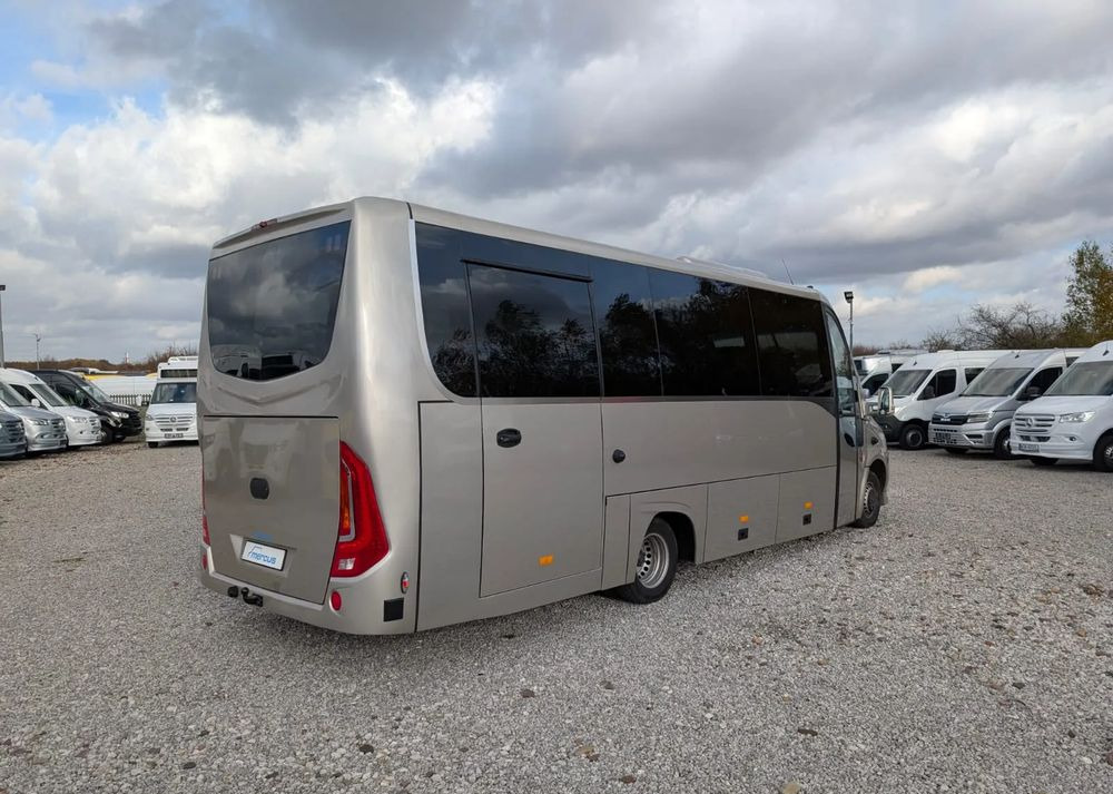 Mercedes-Benz Sprinter 519 - Minibussi, Pikkubussi: kuva Mercedes-Benz Sprinter 519 - Minibussi, Pikkubussi Mercedes-Benz Sprinter 519 - Minibussi, Pikkubussi: kuva Mercedes-Benz Sprinter 519 - Minibussi, Pikkubussi