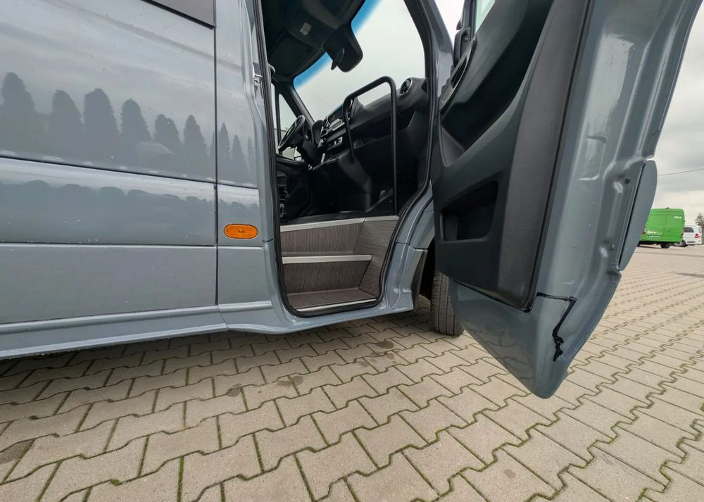 Uusi Minibussi, Pikkubussi Mercedes-Benz Sprinter 519: kuva Uusi Minibussi, Pikkubussi Mercedes-Benz Sprinter 519