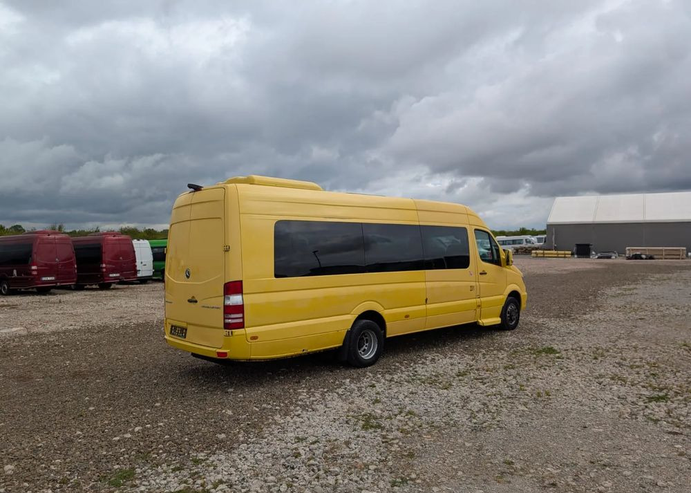 Mercedes-Benz Sprinter 519 - Minibussi, Pikkubussi: kuva Mercedes-Benz Sprinter 519 - Minibussi, Pikkubussi Mercedes-Benz Sprinter 519 - Minibussi, Pikkubussi: kuva Mercedes-Benz Sprinter 519 - Minibussi, Pikkubussi
