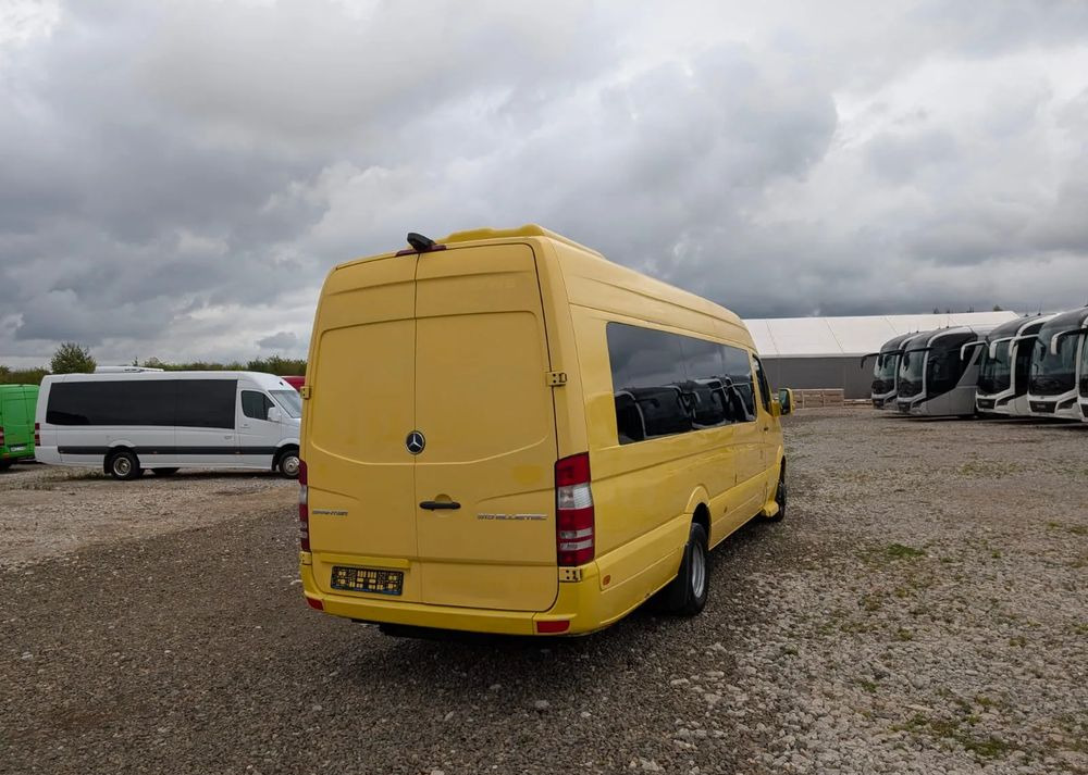 Mercedes-Benz Sprinter 519 - Minibussi, Pikkubussi: kuva Mercedes-Benz Sprinter 519 - Minibussi, Pikkubussi Mercedes-Benz Sprinter 519 - Minibussi, Pikkubussi: kuva Mercedes-Benz Sprinter 519 - Minibussi, Pikkubussi