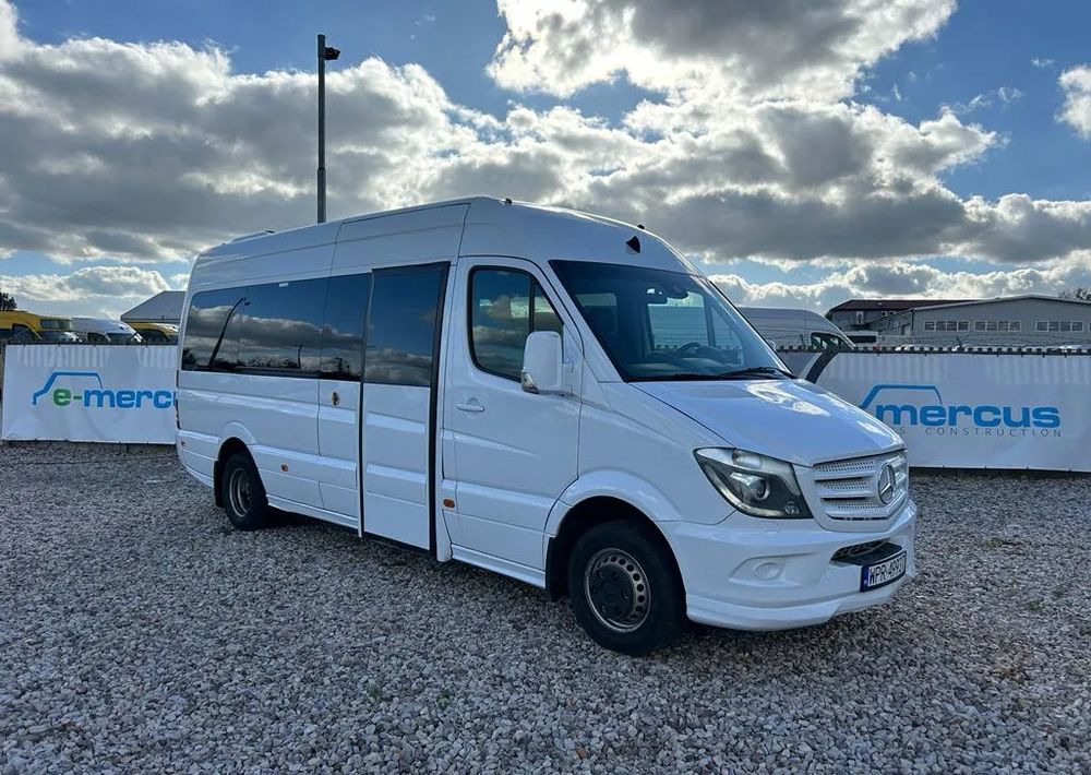 Mercedes-Benz Sprinter 519 - Minibussi, Pikkubussi: kuva Mercedes-Benz Sprinter 519 - Minibussi, Pikkubussi Mercedes-Benz Sprinter 519 - Minibussi, Pikkubussi: kuva Mercedes-Benz Sprinter 519 - Minibussi, Pikkubussi