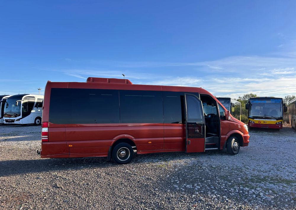 Mercedes-Benz Sprinter 519 - Minibussi, Pikkubussi: kuva Mercedes-Benz Sprinter 519 - Minibussi, Pikkubussi Mercedes-Benz Sprinter 519 - Minibussi, Pikkubussi: kuva Mercedes-Benz Sprinter 519 - Minibussi, Pikkubussi