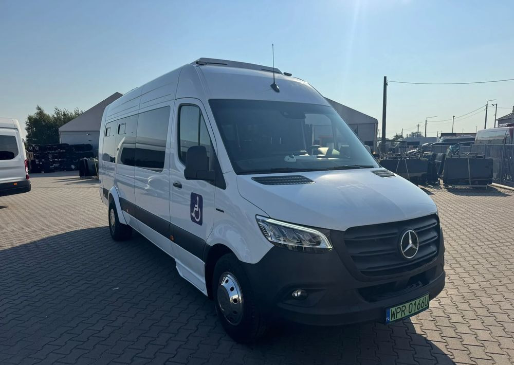 Mercedes-Benz Sprinter - Minibussi, Sähköbussi: kuva Mercedes-Benz Sprinter - Minibussi, Sähköbussi Mercedes-Benz Sprinter - Minibussi, Sähköbussi: kuva Mercedes-Benz Sprinter - Minibussi, Sähköbussi