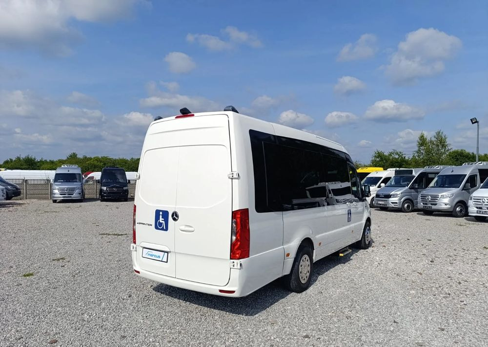 Mercedes-Benz eSprinter - Minibussi, Sähköbussi: kuva Mercedes-Benz eSprinter - Minibussi, Sähköbussi Mercedes-Benz eSprinter - Minibussi, Sähköbussi: kuva Mercedes-Benz eSprinter - Minibussi, Sähköbussi