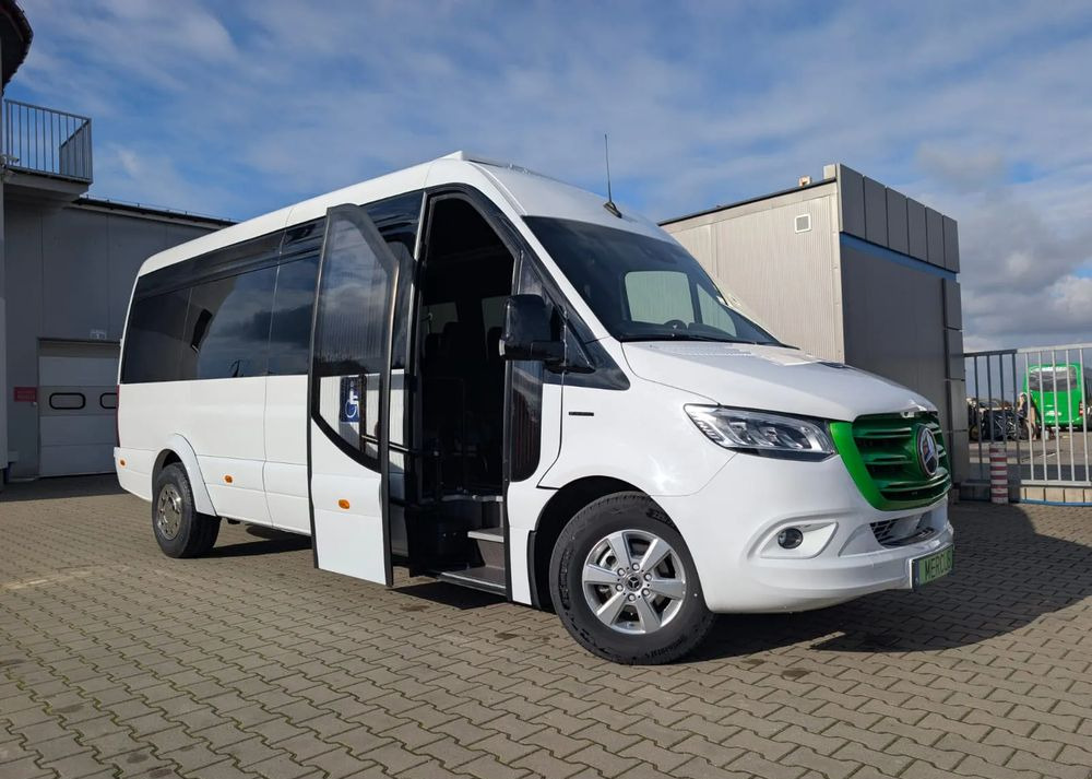 Mercedes-Benz eSprinter - Minibussi, Sähköbussi: kuva Mercedes-Benz eSprinter - Minibussi, Sähköbussi Mercedes-Benz eSprinter - Minibussi, Sähköbussi: kuva Mercedes-Benz eSprinter - Minibussi, Sähköbussi