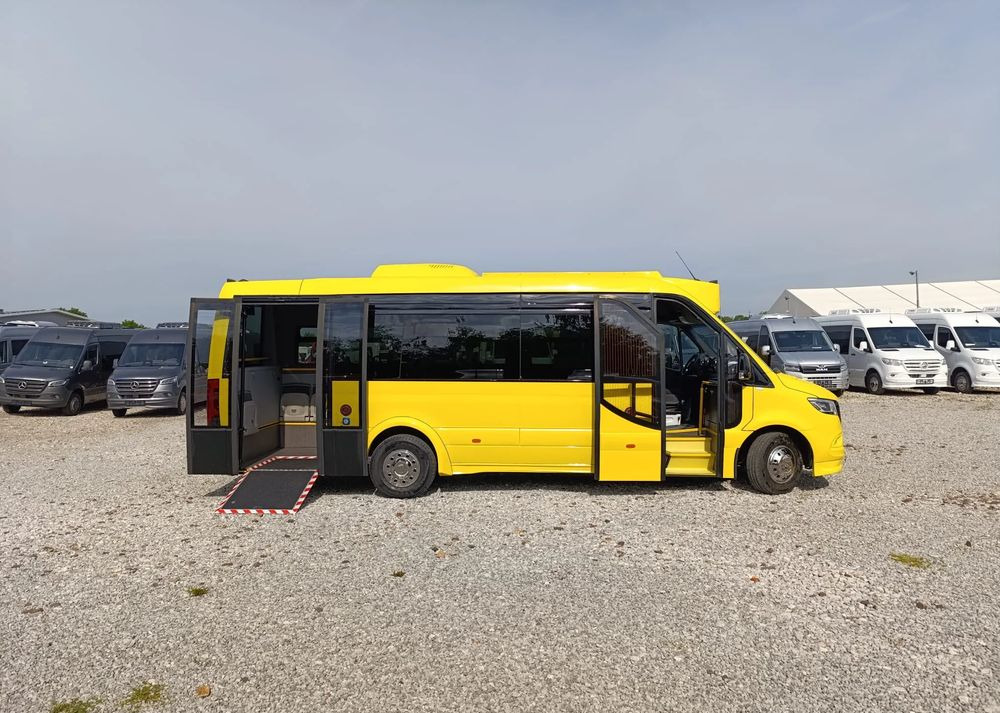 Mercedes-Benz eSprinter - Minibussi, Sähköbussi: kuva Mercedes-Benz eSprinter - Minibussi, Sähköbussi Mercedes-Benz eSprinter - Minibussi, Sähköbussi: kuva Mercedes-Benz eSprinter - Minibussi, Sähköbussi
