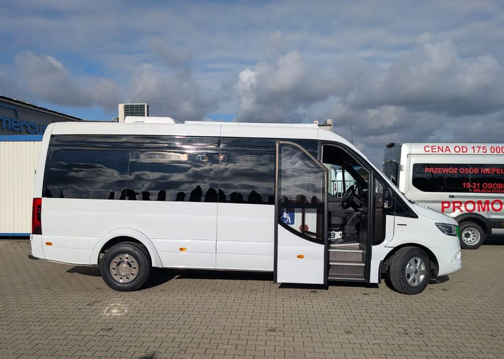 Mercedes-Benz eSprinter - Minibussi, Sähköbussi: kuva Mercedes-Benz eSprinter - Minibussi, Sähköbussi Mercedes-Benz eSprinter - Minibussi, Sähköbussi: kuva Mercedes-Benz eSprinter - Minibussi, Sähköbussi