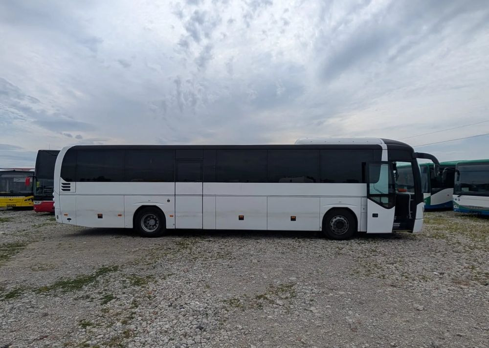 Neoplan Tourliner - Turistibussi: kuva Neoplan Tourliner - Turistibussi Neoplan Tourliner - Turistibussi: kuva Neoplan Tourliner - Turistibussi