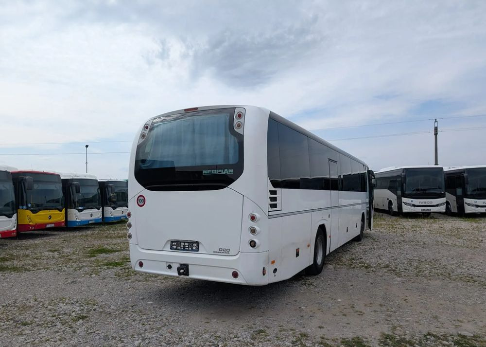 Neoplan Tourliner - Turistibussi: kuva Neoplan Tourliner - Turistibussi Neoplan Tourliner - Turistibussi: kuva Neoplan Tourliner - Turistibussi