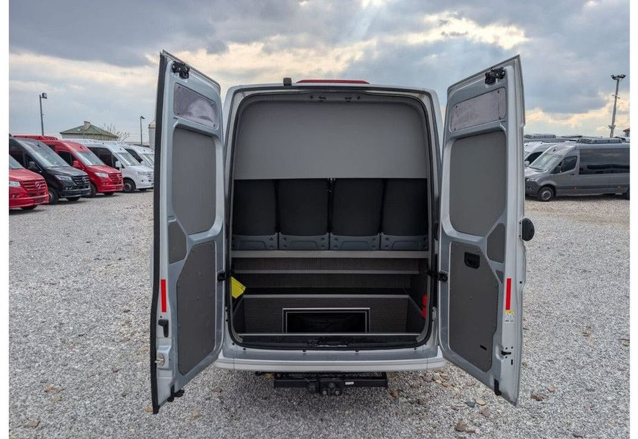 Volkswagen Crafter - Minibussi, Pikkubussi: kuva Volkswagen Crafter - Minibussi, Pikkubussi Volkswagen Crafter - Minibussi, Pikkubussi: kuva Volkswagen Crafter - Minibussi, Pikkubussi