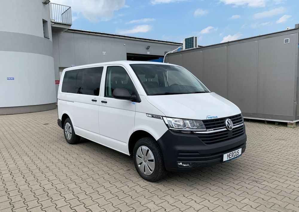 Volkswagen Transporter - Minibussi, Pikkubussi: kuva Volkswagen Transporter - Minibussi, Pikkubussi Volkswagen Transporter - Minibussi, Pikkubussi: kuva Volkswagen Transporter - Minibussi, Pikkubussi