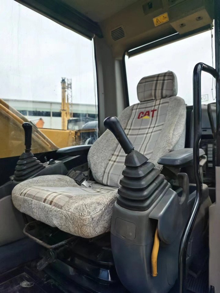 CAT 320D 320D2 320DL - Telakaivukone: kuva CAT 320D 320D2 320DL - Telakaivukone CAT 320D 320D2 320DL - Telakaivukone: kuva CAT 320D 320D2 320DL - Telakaivukone