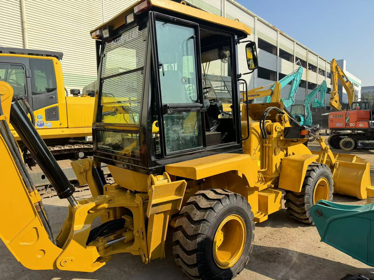 CAT 420F CHINA MADE - Kaivuri-trukki: kuva CAT 420F CHINA MADE - Kaivuri-trukki CAT 420F CHINA MADE - Kaivuri-trukki: kuva CAT 420F CHINA MADE - Kaivuri-trukki