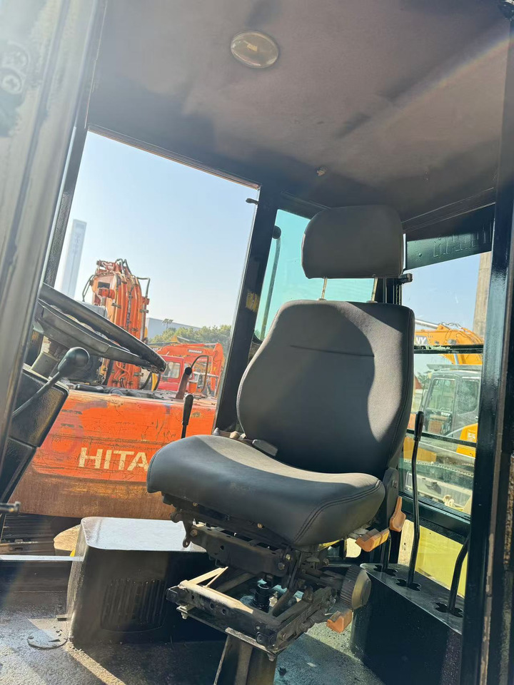CAT 420F - Kaivuri-trukki: kuva CAT 420F - Kaivuri-trukki CAT 420F - Kaivuri-trukki: kuva CAT 420F - Kaivuri-trukki