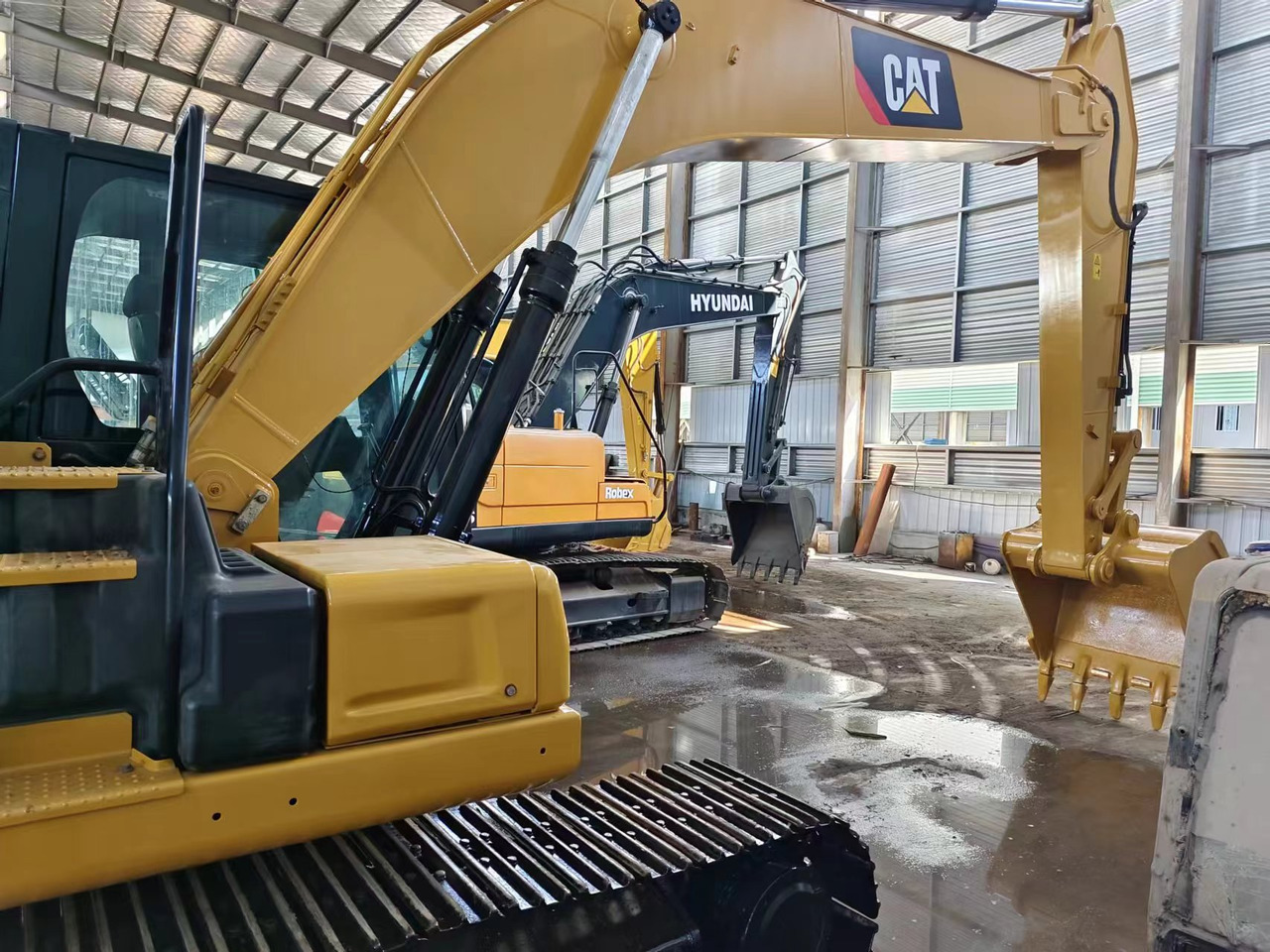 CATERPILLAR 320GC CAT 320 - Telakaivukone: kuva CATERPILLAR 320GC CAT 320 - Telakaivukone CATERPILLAR 320GC CAT 320 - Telakaivukone: kuva CATERPILLAR 320GC CAT 320 - Telakaivukone
