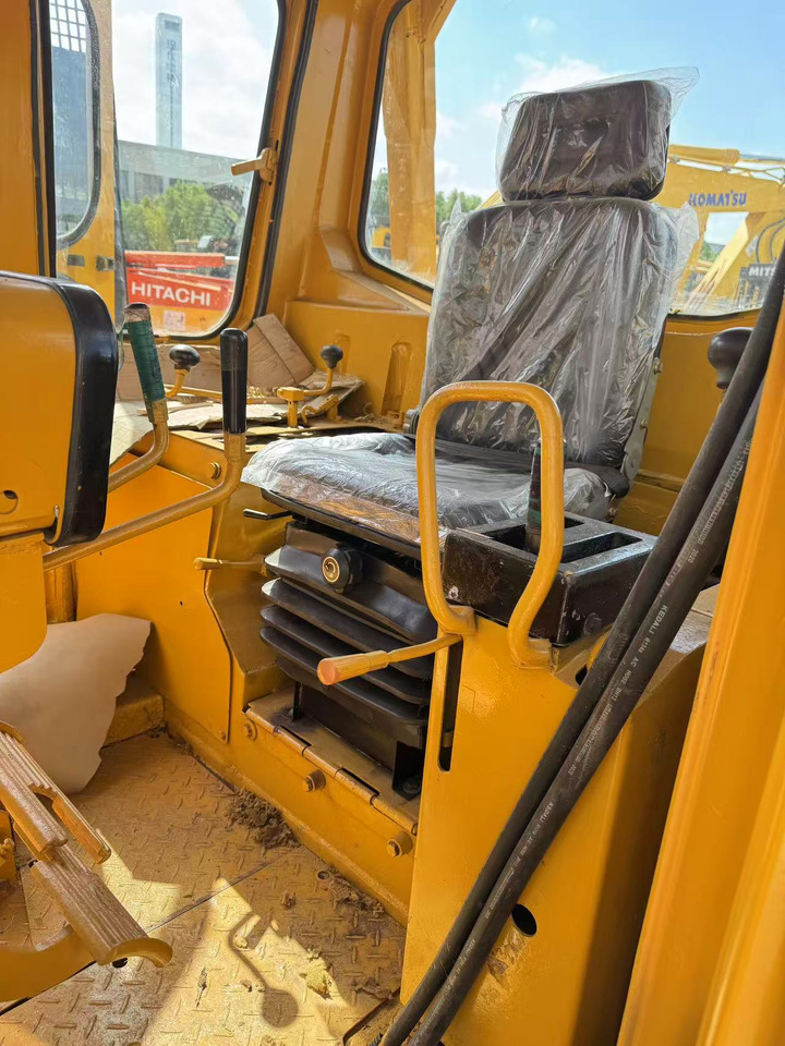 CATERPILLAR D7G - Puskutraktori: kuva CATERPILLAR D7G - Puskutraktori CATERPILLAR D7G - Puskutraktori: kuva CATERPILLAR D7G - Puskutraktori