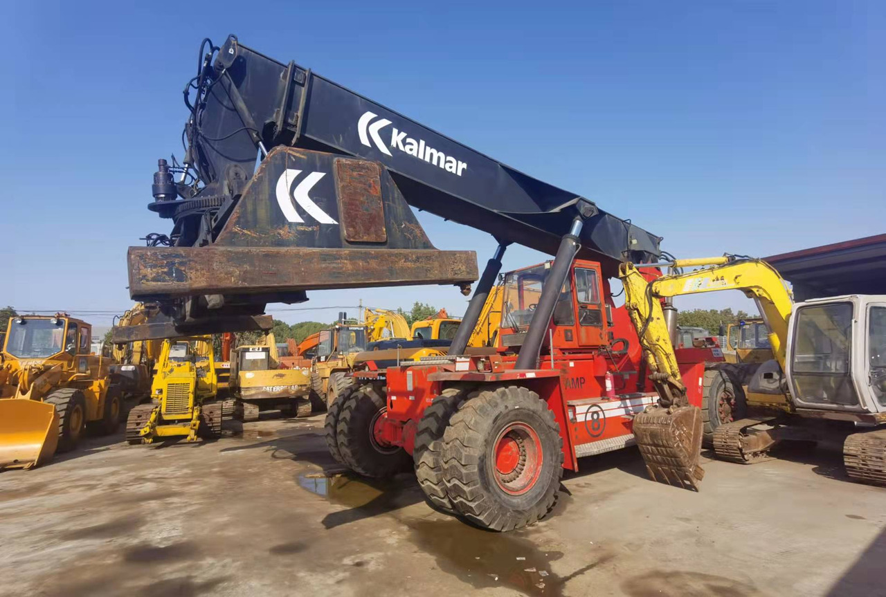 KALMAR DRF450 - Konttikurottajat: kuva KALMAR DRF450 - Konttikurottajat KALMAR DRF450 - Konttikurottajat: kuva KALMAR DRF450 - Konttikurottajat