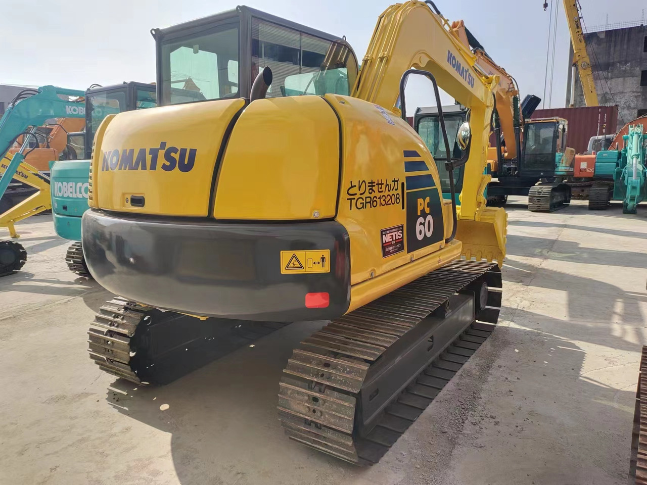 KOBELCO PC60 PC60-8 - Minikuormaaja: kuva KOBELCO PC60 PC60-8 - Minikuormaaja KOBELCO PC60 PC60-8 - Minikuormaaja: kuva KOBELCO PC60 PC60-8 - Minikuormaaja