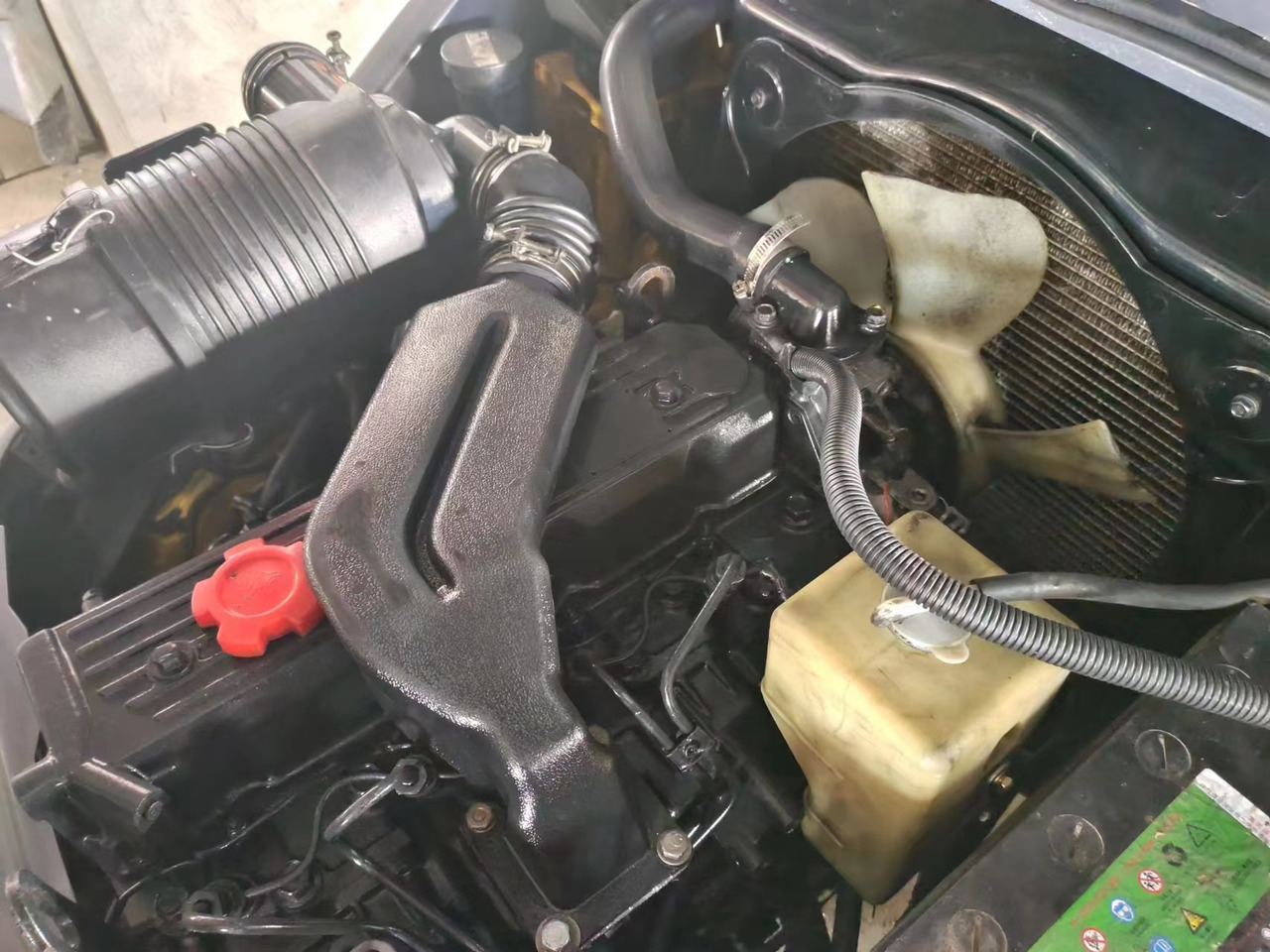 KOMATSU FD30 - Dieseltrukki: kuva KOMATSU FD30 - Dieseltrukki KOMATSU FD30 - Dieseltrukki: kuva KOMATSU FD30 - Dieseltrukki