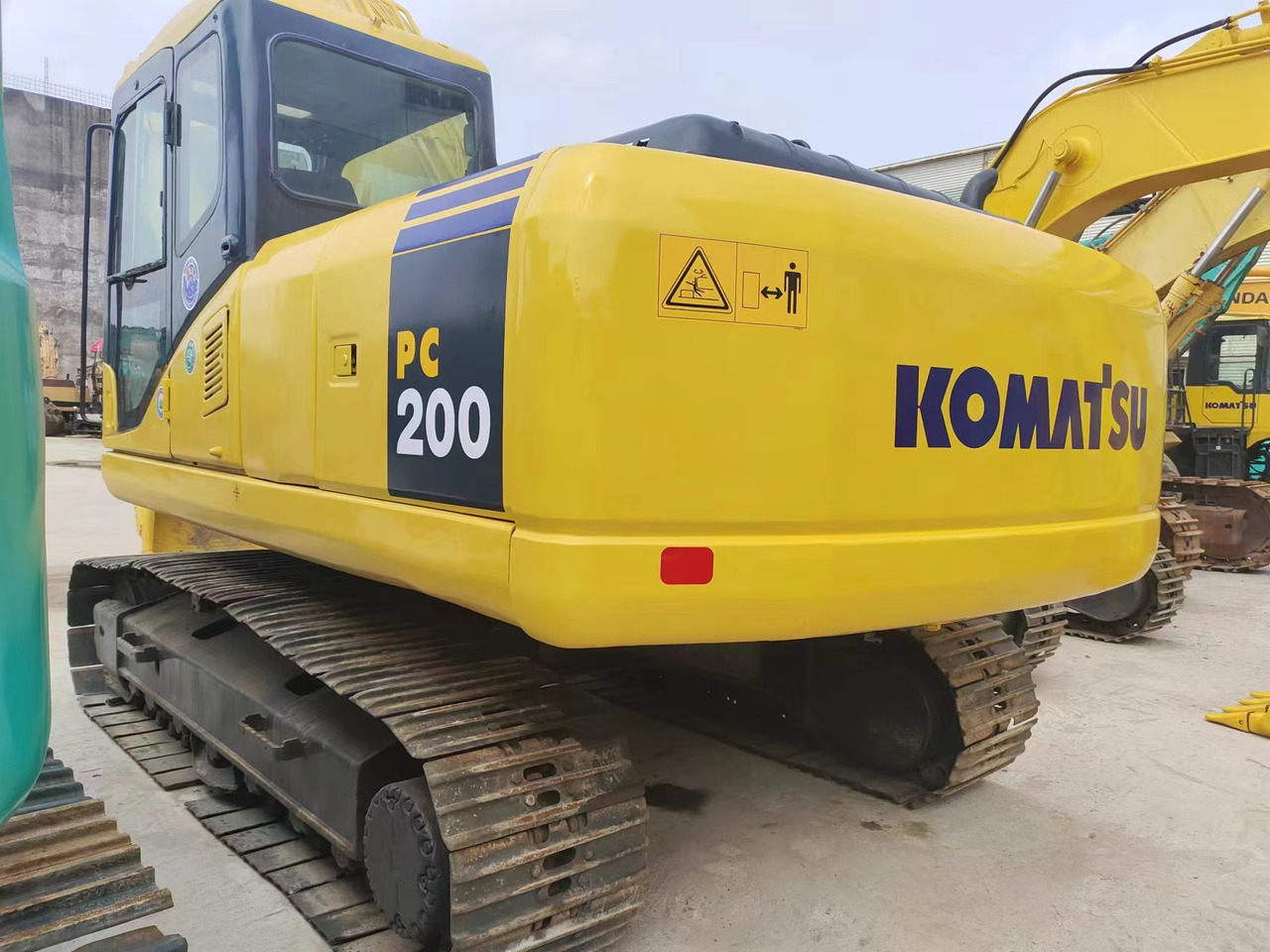KOMATSU PC200-7 - Telakaivukone: kuva KOMATSU PC200-7 - Telakaivukone KOMATSU PC200-7 - Telakaivukone: kuva KOMATSU PC200-7 - Telakaivukone