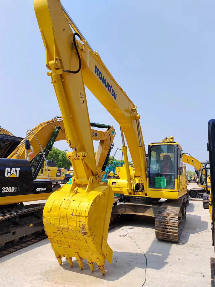 KOMATSU PC200-7 - Telakaivukone: kuva KOMATSU PC200-7 - Telakaivukone KOMATSU PC200-7 - Telakaivukone: kuva KOMATSU PC200-7 - Telakaivukone