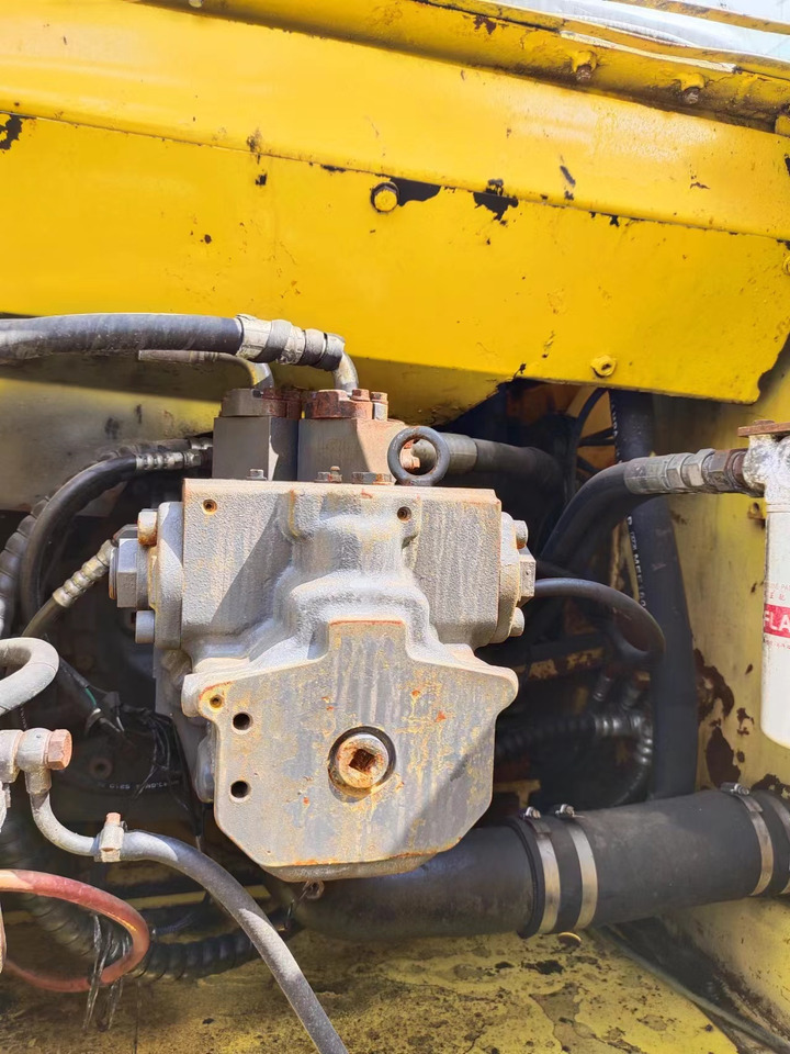 KOMATSU PC200-7 - Telakaivukone: kuva KOMATSU PC200-7 - Telakaivukone KOMATSU PC200-7 - Telakaivukone: kuva KOMATSU PC200-7 - Telakaivukone