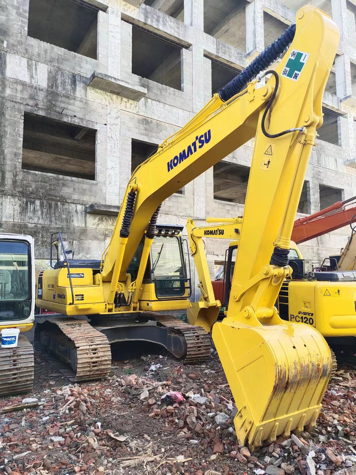 KOMATSU PC200-8 PC200-7 PC220-7 - Telakaivukone: kuva KOMATSU PC200-8 PC200-7 PC220-7 - Telakaivukone KOMATSU PC200-8 PC200-7 PC220-7 - Telakaivukone: kuva KOMATSU PC200-8 PC200-7 PC220-7 - Telakaivukone