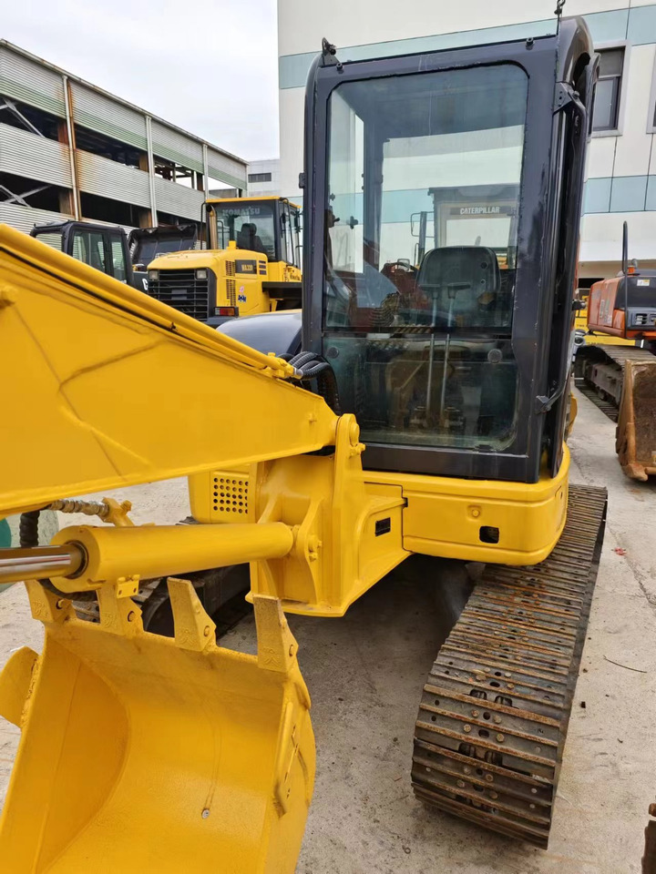 KOMATSU PC55MR-2 - Minikuormaaja: kuva KOMATSU PC55MR-2 - Minikuormaaja KOMATSU PC55MR-2 - Minikuormaaja: kuva KOMATSU PC55MR-2 - Minikuormaaja
