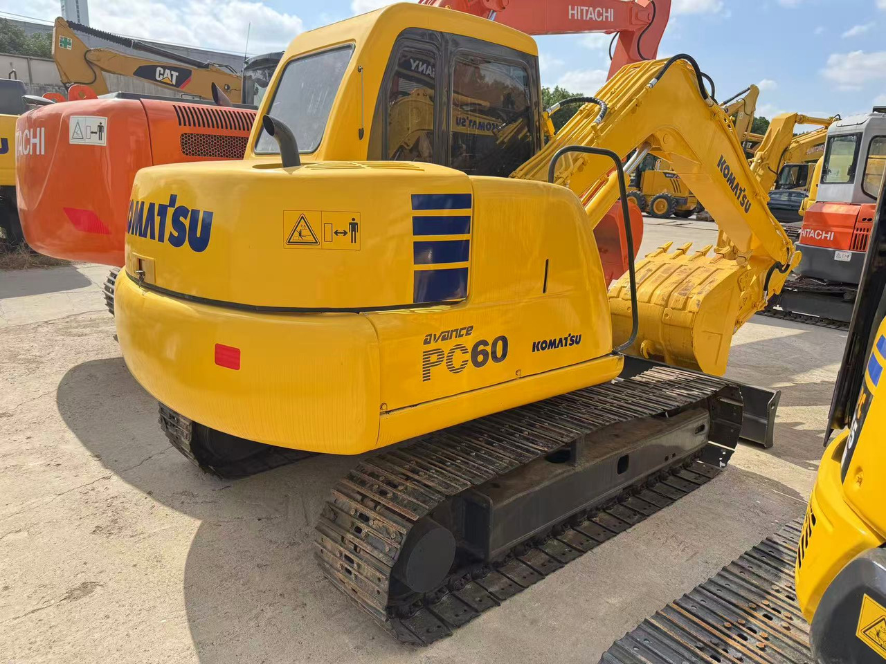 KOMATSU PC60-7 - Minikuormaaja: kuva KOMATSU PC60-7 - Minikuormaaja KOMATSU PC60-7 - Minikuormaaja: kuva KOMATSU PC60-7 - Minikuormaaja
