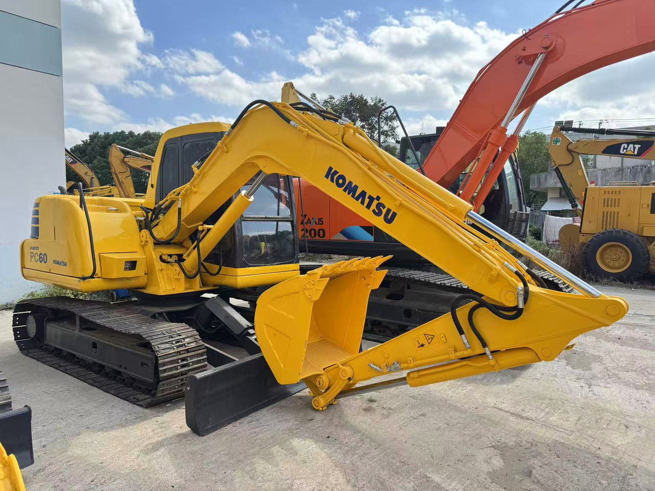 KOMATSU PC60-7 - Minikuormaaja: kuva KOMATSU PC60-7 - Minikuormaaja KOMATSU PC60-7 - Minikuormaaja: kuva KOMATSU PC60-7 - Minikuormaaja