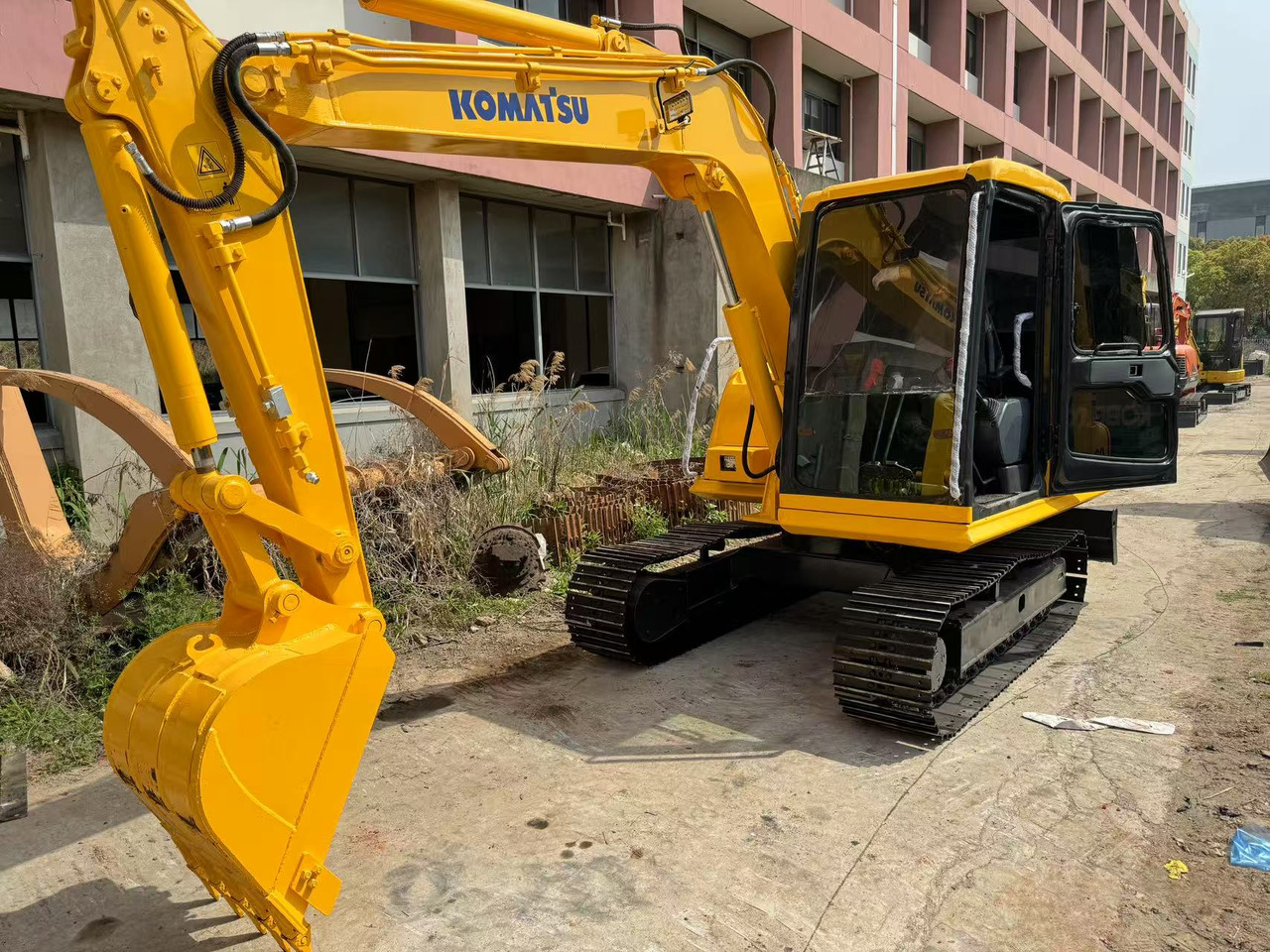 KOMATSU PC60-7 - Minikuormaaja: kuva KOMATSU PC60-7 - Minikuormaaja KOMATSU PC60-7 - Minikuormaaja: kuva KOMATSU PC60-7 - Minikuormaaja