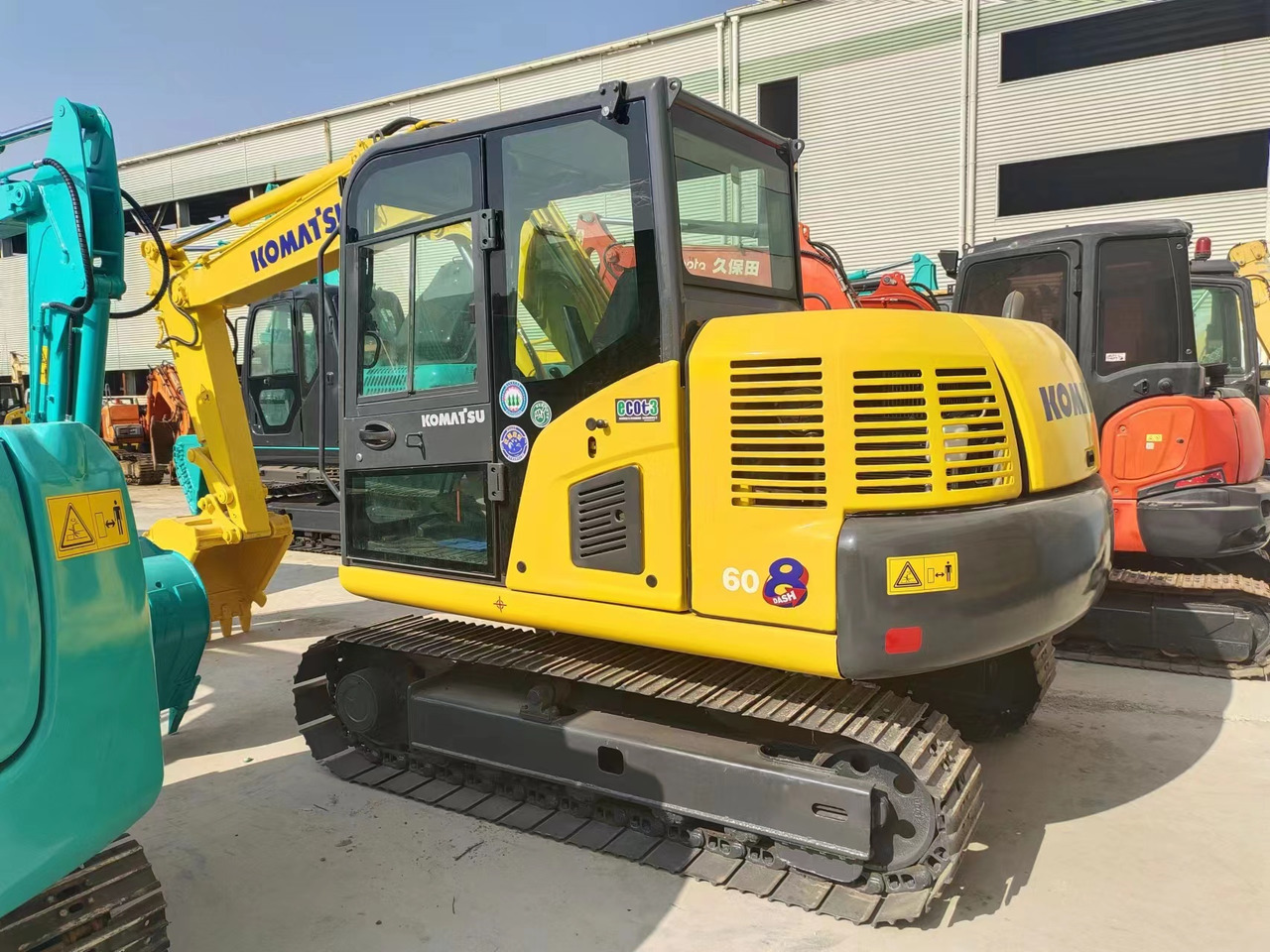 KOMATSU PC60-8 - Minikuormaaja: kuva KOMATSU PC60-8 - Minikuormaaja KOMATSU PC60-8 - Minikuormaaja: kuva KOMATSU PC60-8 - Minikuormaaja