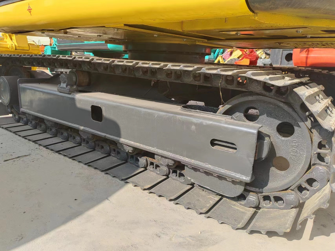 KOMATSU PC60-8 - Minikuormaaja: kuva KOMATSU PC60-8 - Minikuormaaja KOMATSU PC60-8 - Minikuormaaja: kuva KOMATSU PC60-8 - Minikuormaaja