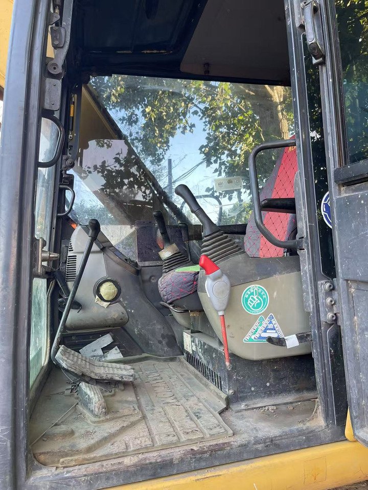 KOMATSU pc70-8 - Minikuormaaja: kuva KOMATSU pc70-8 - Minikuormaaja KOMATSU pc70-8 - Minikuormaaja: kuva KOMATSU pc70-8 - Minikuormaaja