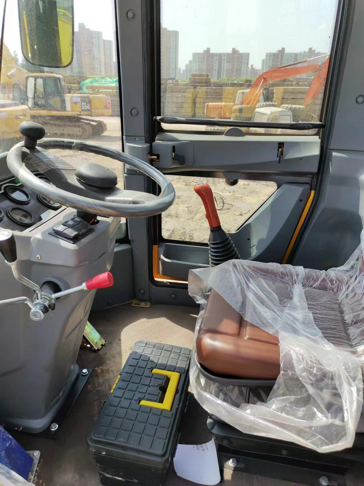 SDLG LG928 - Pyöräkuormaaja: kuva SDLG LG928 - Pyöräkuormaaja SDLG LG928 - Pyöräkuormaaja: kuva SDLG LG928 - Pyöräkuormaaja