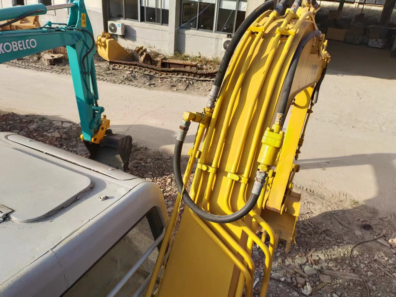 SUMITOMO SH60 - Minikuormaaja: kuva SUMITOMO SH60 - Minikuormaaja SUMITOMO SH60 - Minikuormaaja: kuva SUMITOMO SH60 - Minikuormaaja