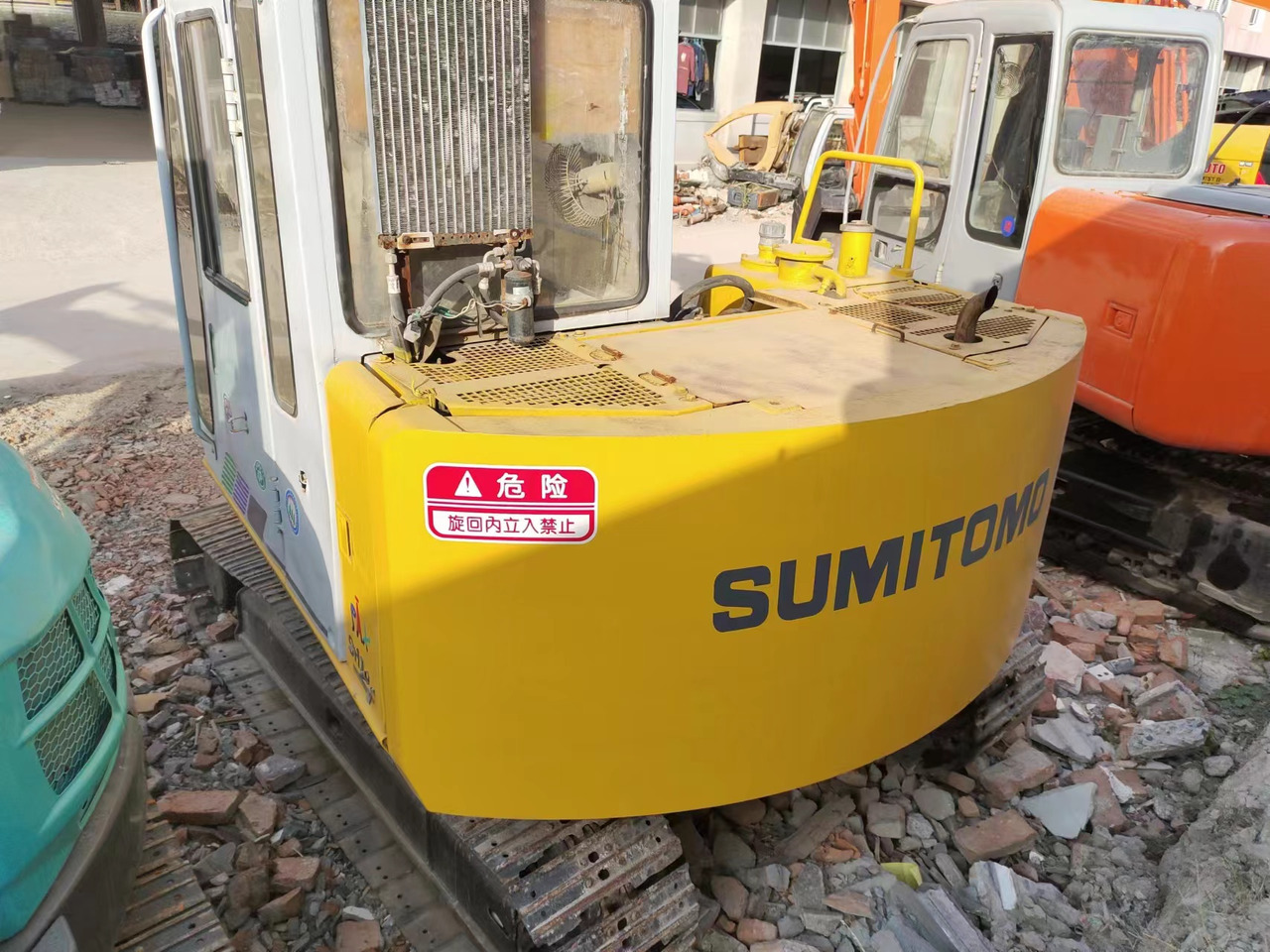 SUMITOMO SH60 - Minikuormaaja: kuva SUMITOMO SH60 - Minikuormaaja SUMITOMO SH60 - Minikuormaaja: kuva SUMITOMO SH60 - Minikuormaaja