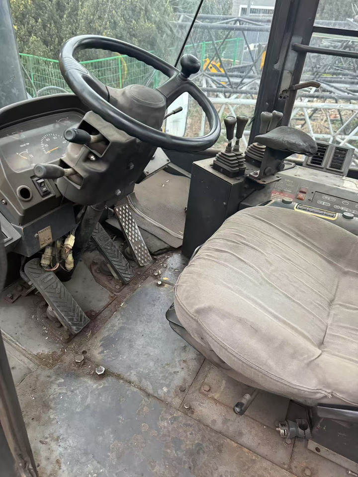 TCM FD250 - Dieseltrukki: kuva TCM FD250 - Dieseltrukki TCM FD250 - Dieseltrukki: kuva TCM FD250 - Dieseltrukki