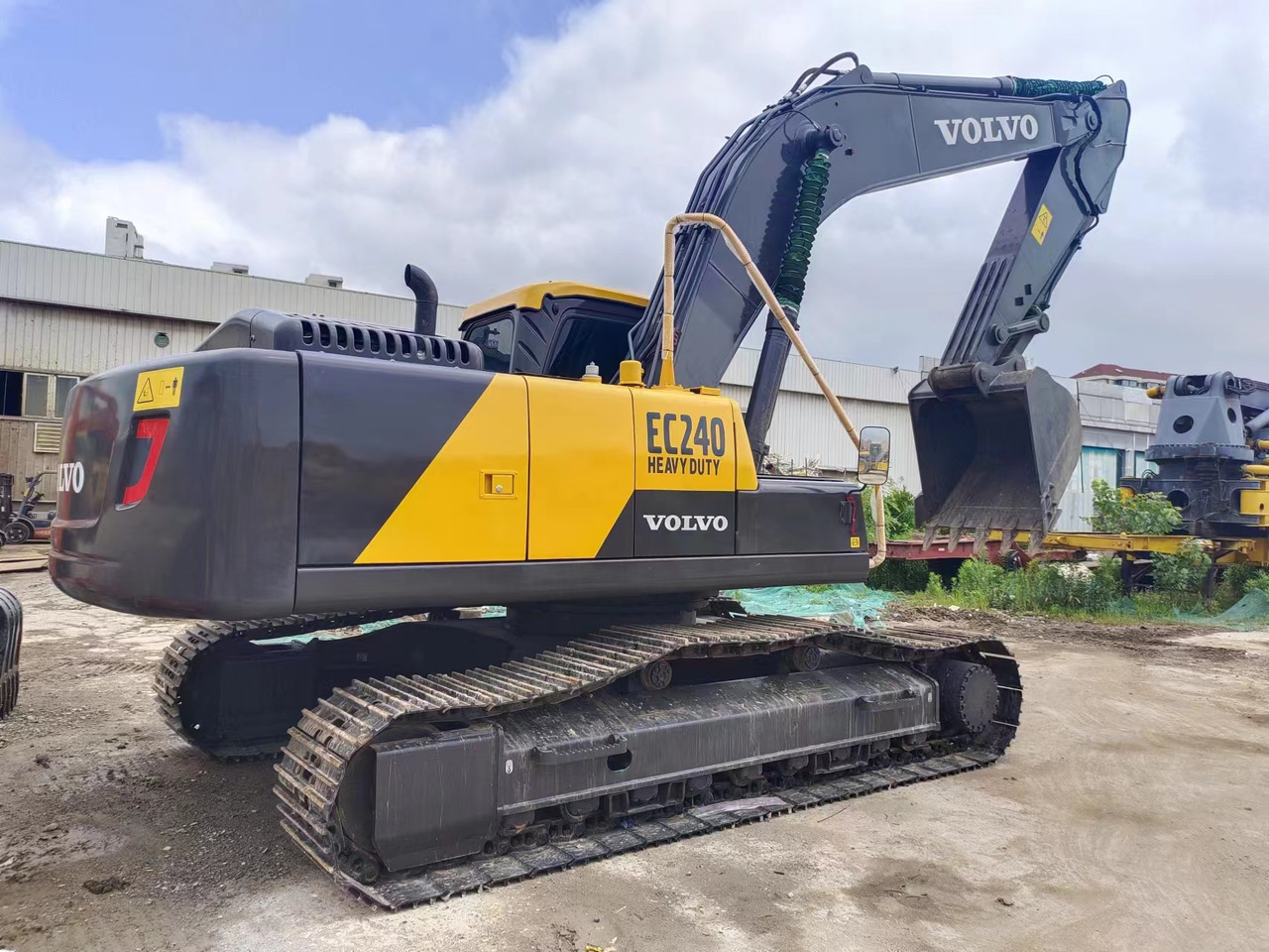 VOLVO EC240 - Telakaivukone: kuva VOLVO EC240 - Telakaivukone VOLVO EC240 - Telakaivukone: kuva VOLVO EC240 - Telakaivukone