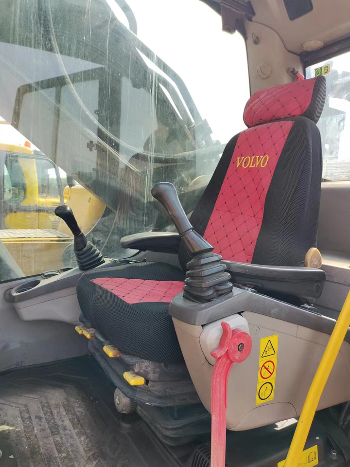 VOLVO EC480DL - Telakaivukone: kuva VOLVO EC480DL - Telakaivukone VOLVO EC480DL - Telakaivukone: kuva VOLVO EC480DL - Telakaivukone