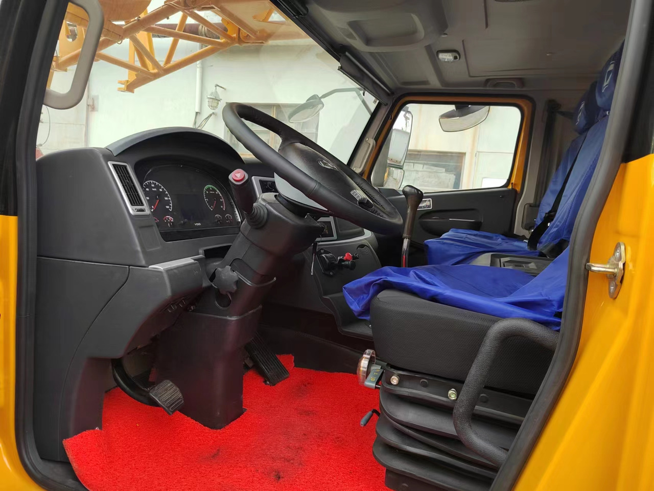 XCMG QY70K - Ajoneuvonosturi: kuva XCMG QY70K - Ajoneuvonosturi XCMG QY70K - Ajoneuvonosturi: kuva XCMG QY70K - Ajoneuvonosturi