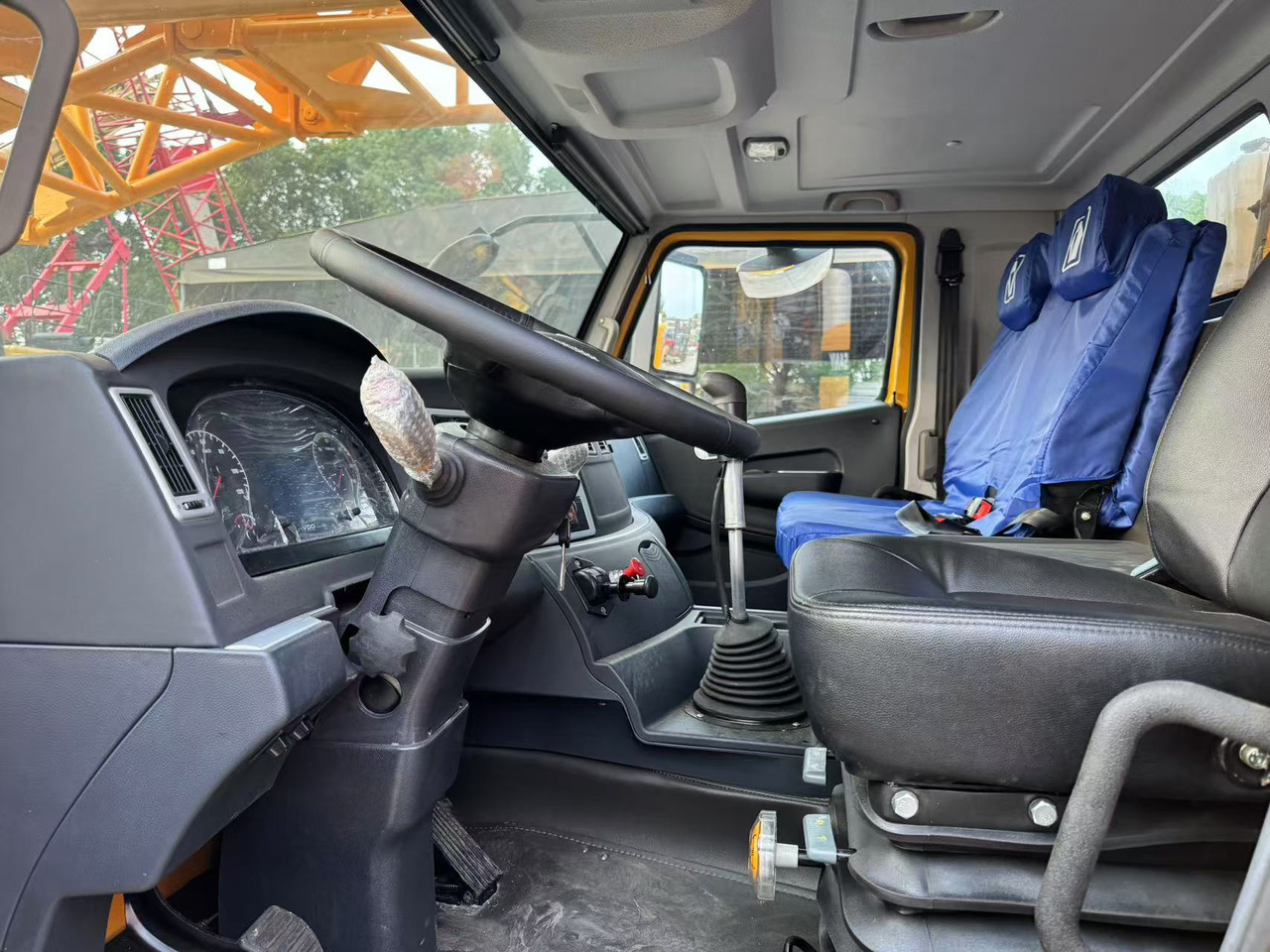 XCMG QY70K - Ajoneuvonosturi: kuva XCMG QY70K - Ajoneuvonosturi XCMG QY70K - Ajoneuvonosturi: kuva XCMG QY70K - Ajoneuvonosturi