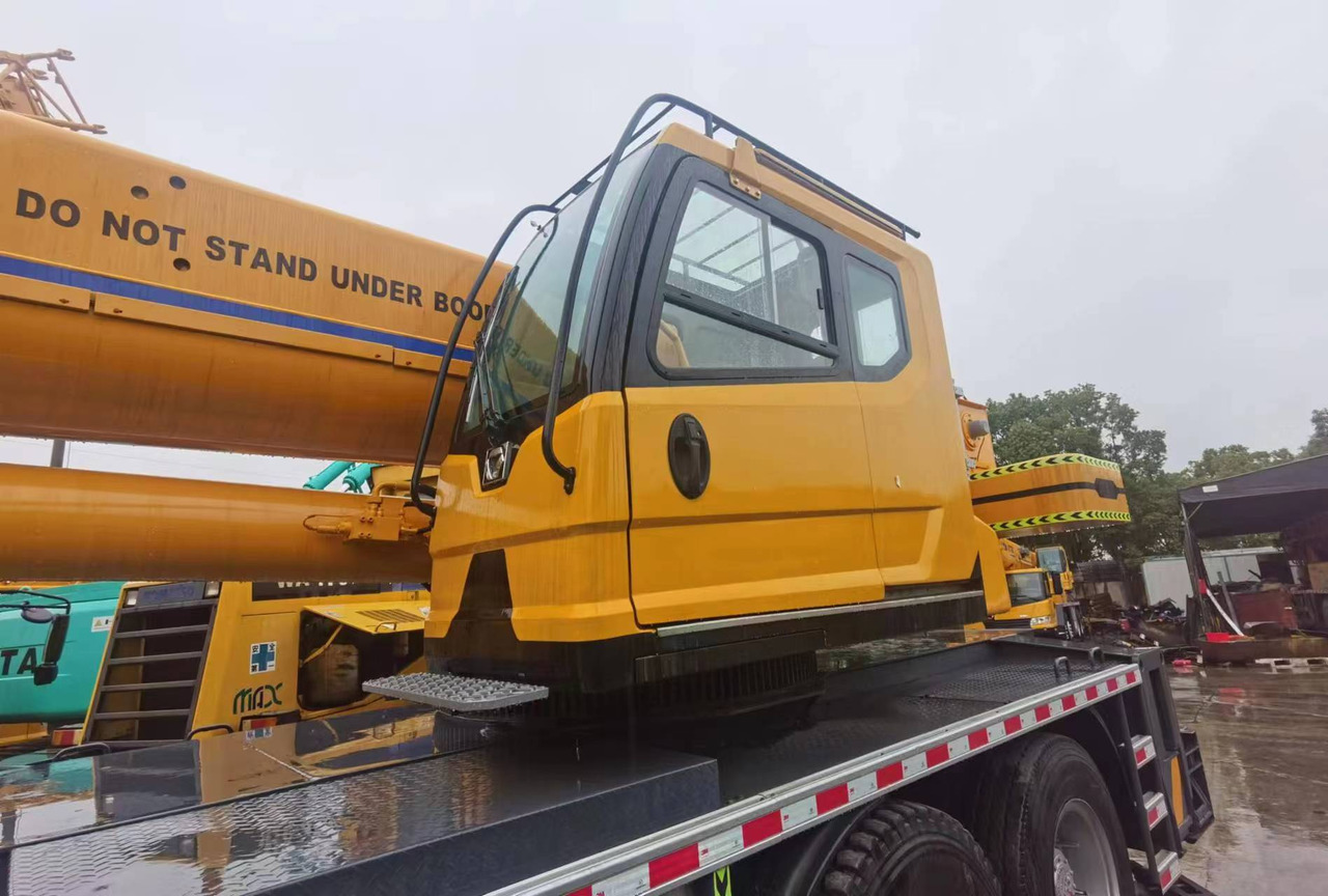 XCMG QY70K - Ajoneuvonosturi: kuva XCMG QY70K - Ajoneuvonosturi XCMG QY70K - Ajoneuvonosturi: kuva XCMG QY70K - Ajoneuvonosturi