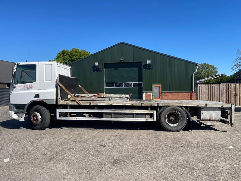 DAF 75.300 FLATBED TRUCK - Lava-kuorma-auto: kuva DAF 75.300 FLATBED TRUCK - Lava-kuorma-auto DAF 75.300 FLATBED TRUCK - Lava-kuorma-auto: kuva DAF 75.300 FLATBED TRUCK - Lava-kuorma-auto