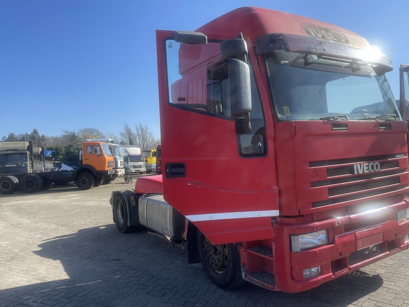 Iveco Eurostar 440.43 Tractor unit - Vetopöytäauto: kuva Iveco Eurostar 440.43 Tractor unit - Vetopöytäauto Iveco Eurostar 440.43 Tractor unit - Vetopöytäauto: kuva Iveco Eurostar 440.43 Tractor unit - Vetopöytäauto
